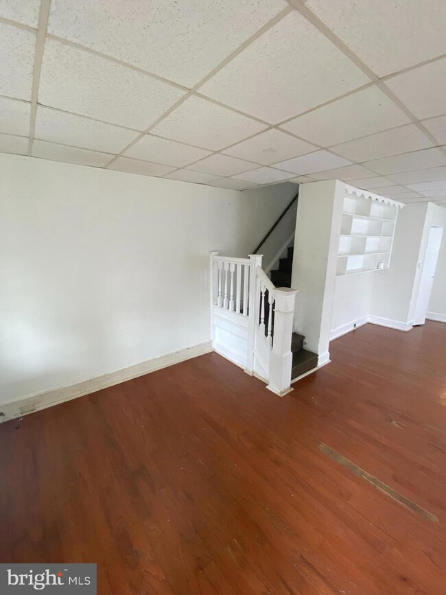 10 Cherry St, Darby, PA 19023 - photo 3