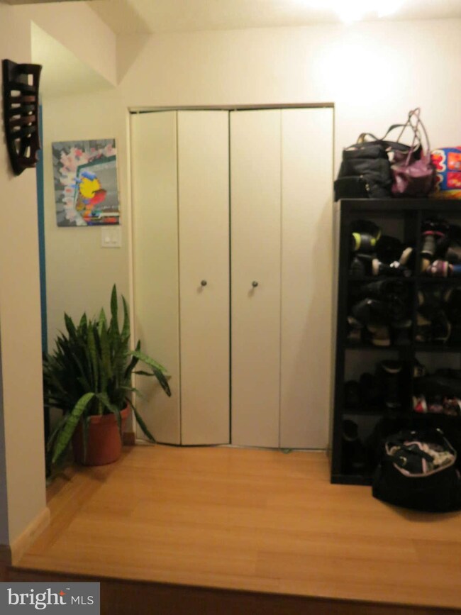 15615 Dorset Rd unit 101, Laurel, MD 20707 - photo 3