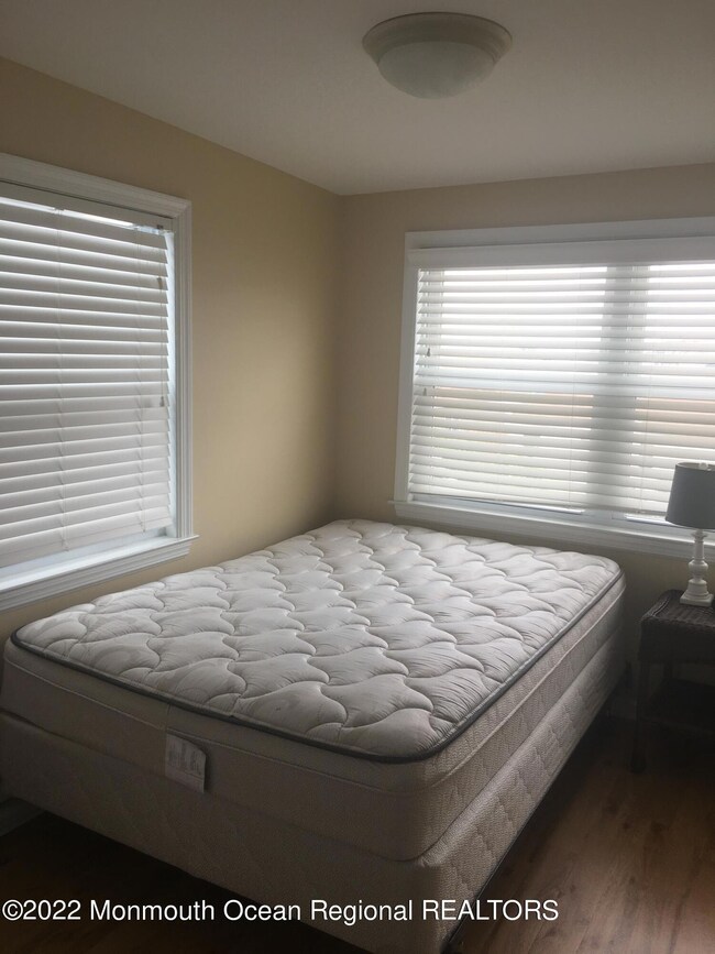 16-18 Inlet Dr, Point Pleasant Beach, NJ 08742 - photo 5