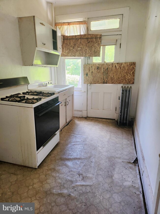 3706 Overview Rd, Baltimore, MD 21215 - photo 7