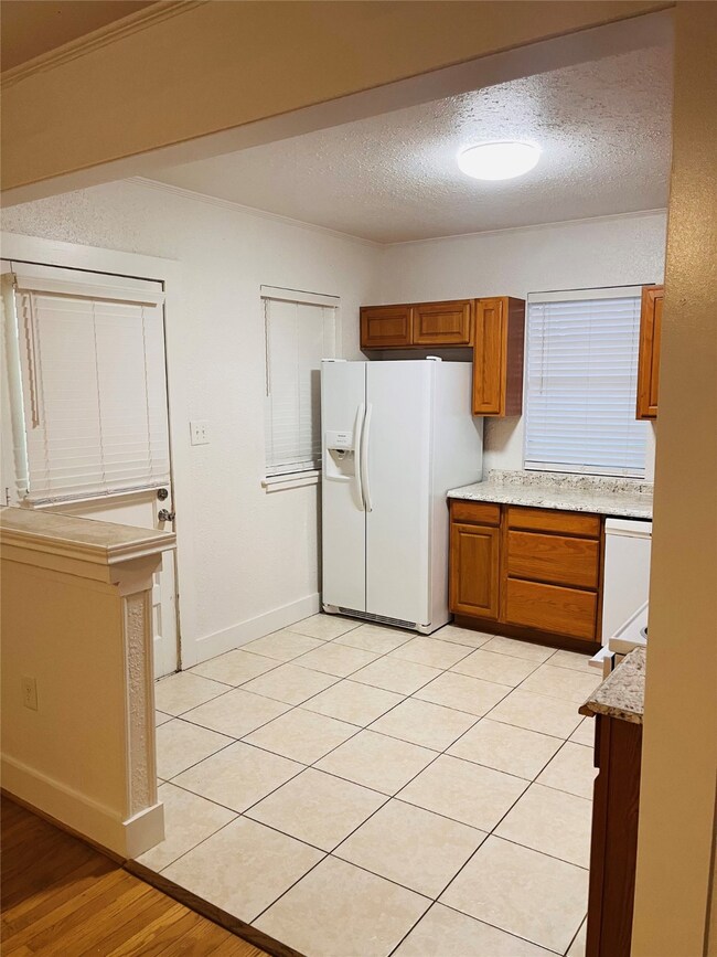 1583 Dover St unit 7, Boling-Iago, TX 77420 - photo 7