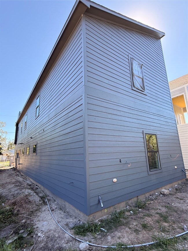 7349 Sandle St unit A-B, Houston, TX 77088 - photo 4