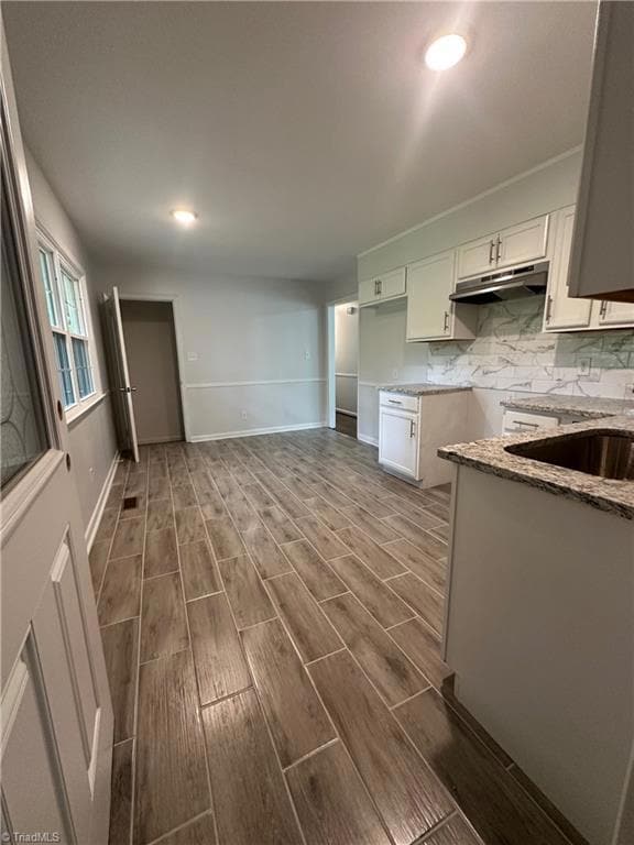 Large eat in kitchen