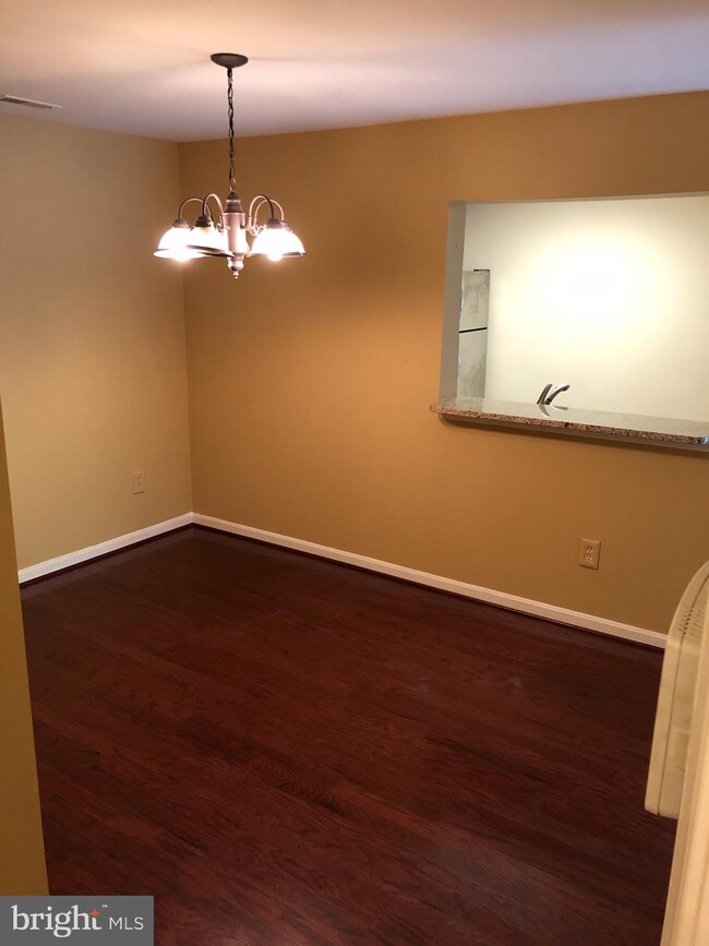 4 Tyler Falls Ct unit H, Baltimore, MD 21209 - photo 4