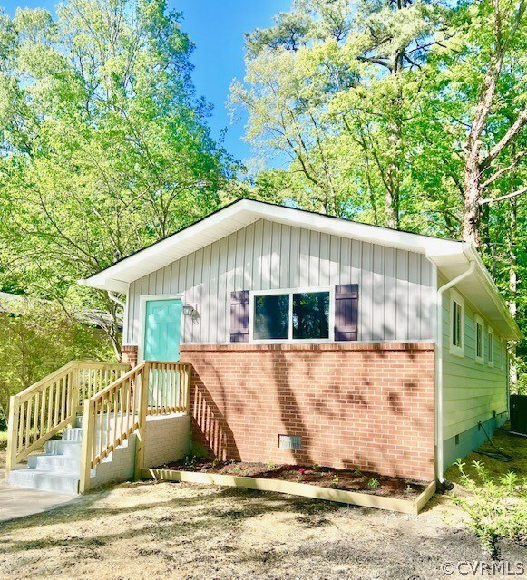 2606 C St, West Point, VA 23181 - photo 2