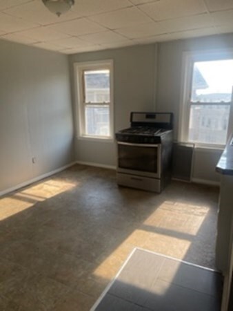 68 Webster St, Fall River, MA 02723 - photo 4