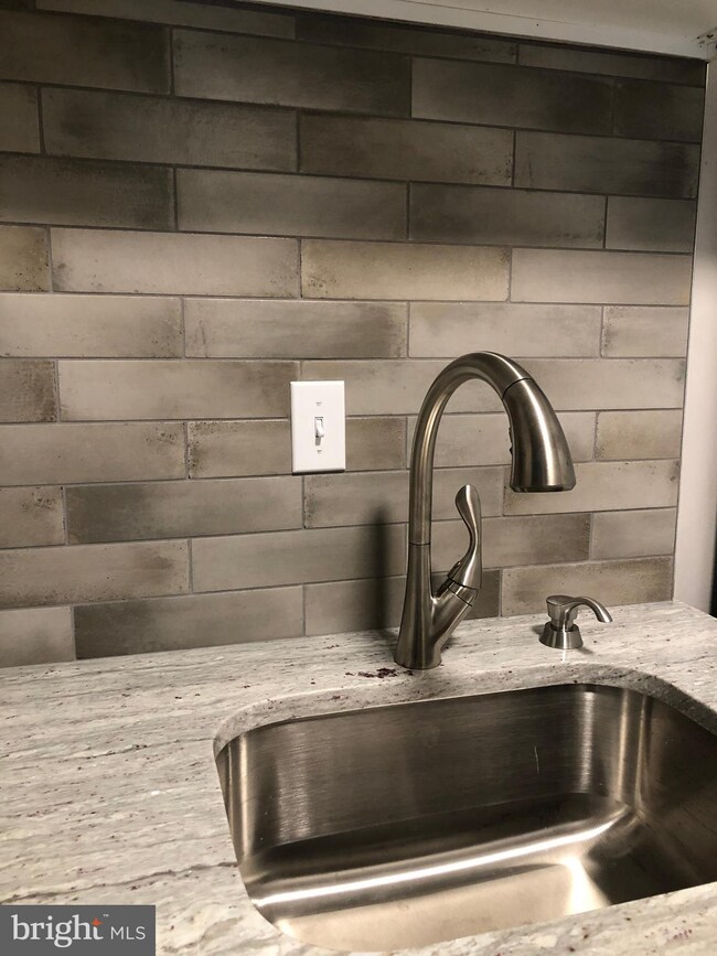 22 Buena Ct, Blackwood, NJ 08012 - photo 6