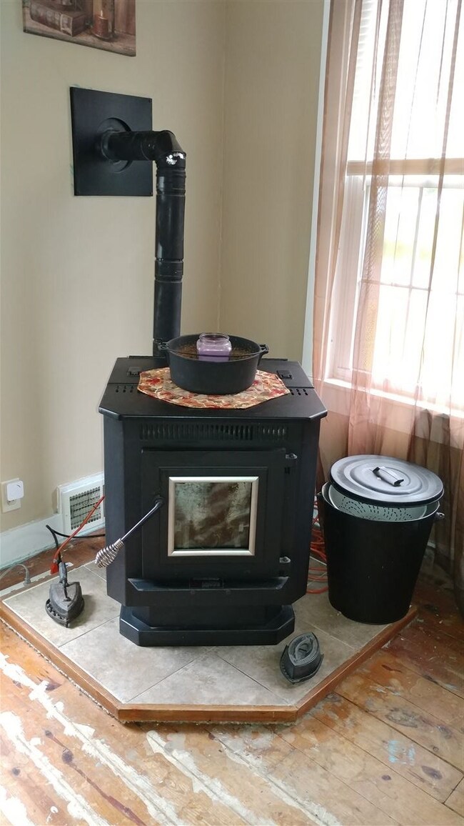 21 Richardson St, Rochester, NH 03867 - photo 7