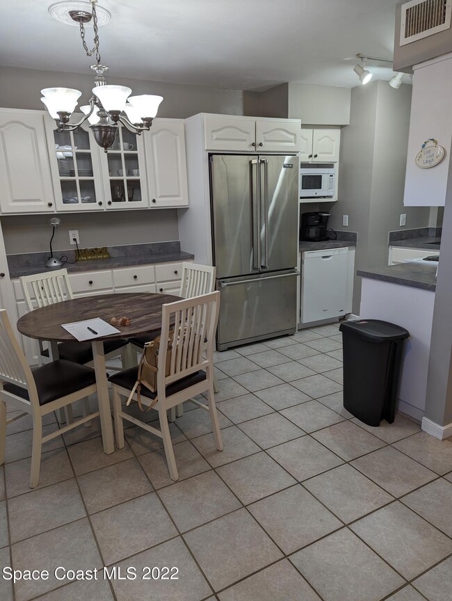 kitchen dinette