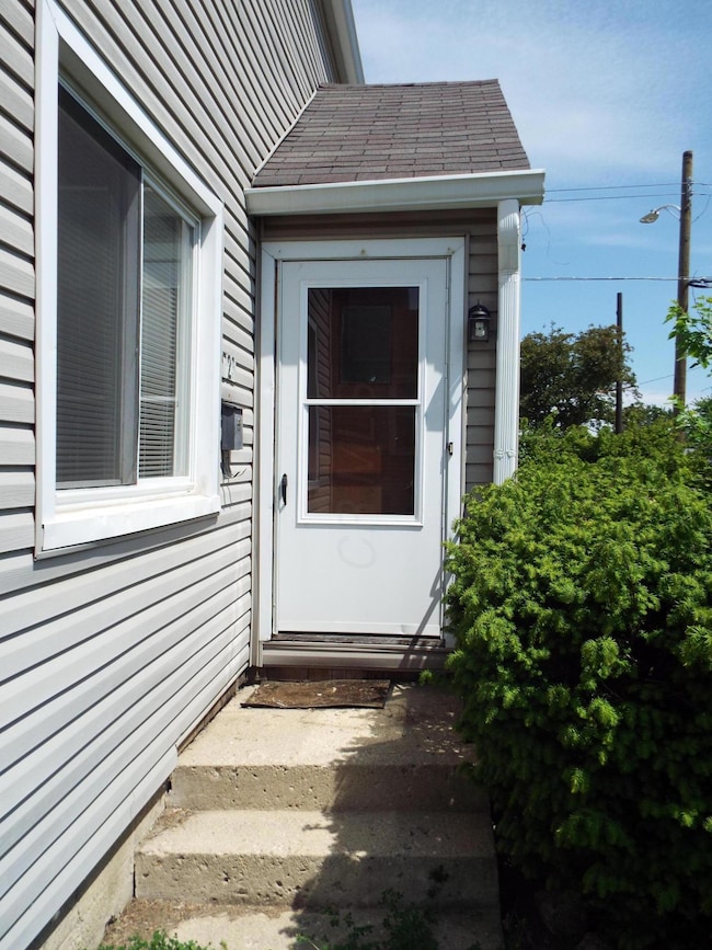 Front Entrance-721