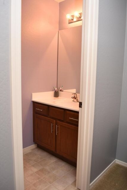 7 Master Bathroom
