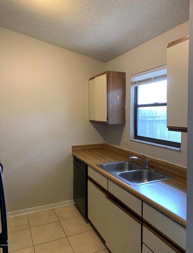 5123 Indian Lakes Ct, Jacksonville, FL 32210 - photo 3