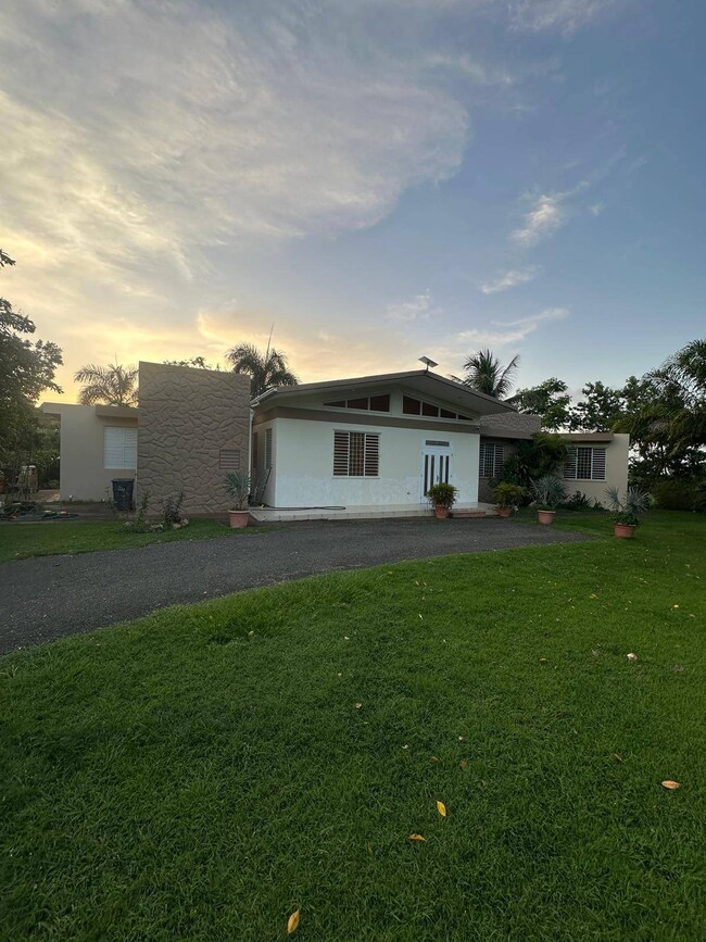 Carr 411 Km 1 0, Aguada, PR 00602 - photo 6