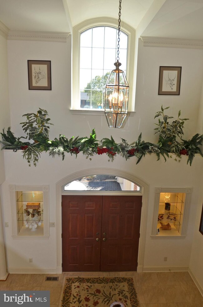 6201 Point Cir, Centreville, VA 20120 - photo 5