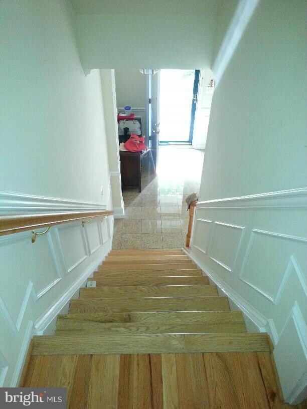 9817 Darcy Forest Dr, Silver Spring, MD 20910 - photo 5