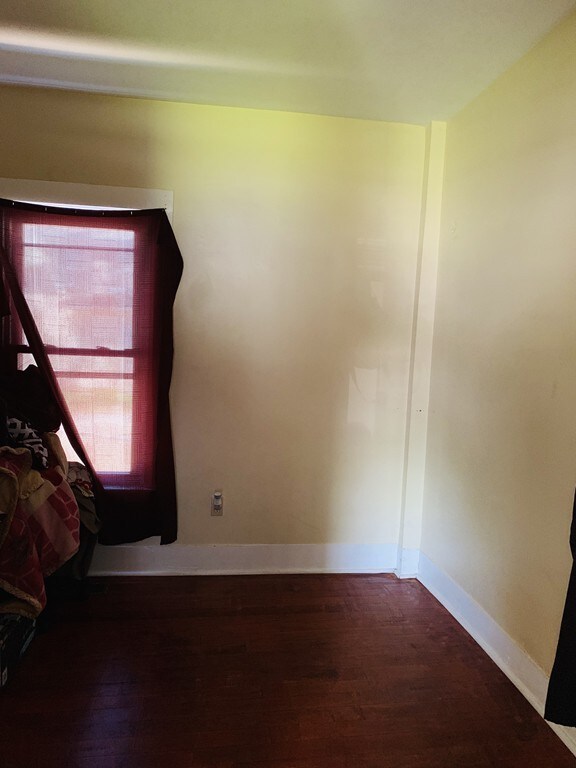 124 Laureston St, Brockton, MA 02301 - photo 4