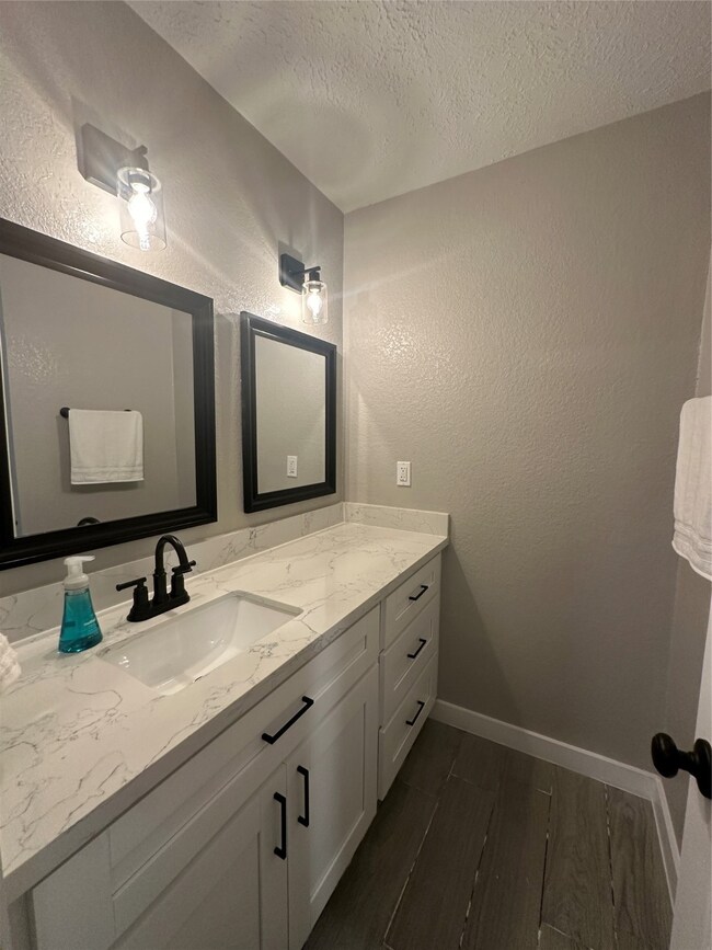 9803 Moa Ct, Conroe, TX 77385 - photo 4