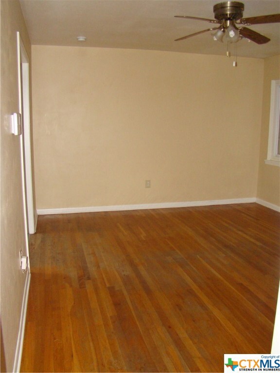 518 Bowden Ave, Copperas Cove, TX 76522 - photo 3