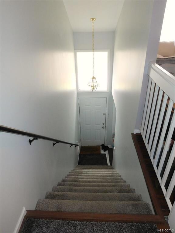 44872 Marigold Dr unit 338, Sterling Heights, MI 48314 - photo 5