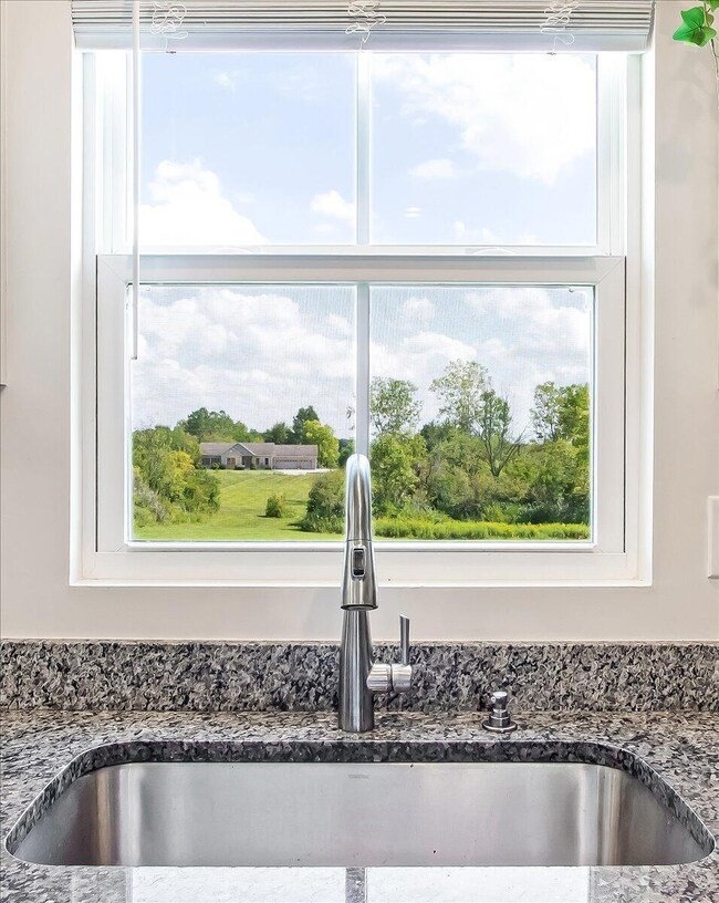 1525 Bahia Dr, Marysville, OH 43040 - photo 5