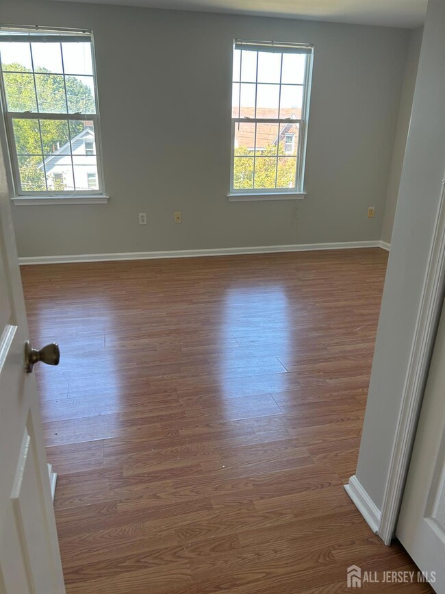 114 Remsen Ave, New Brunswick, NJ 08901 - photo 6