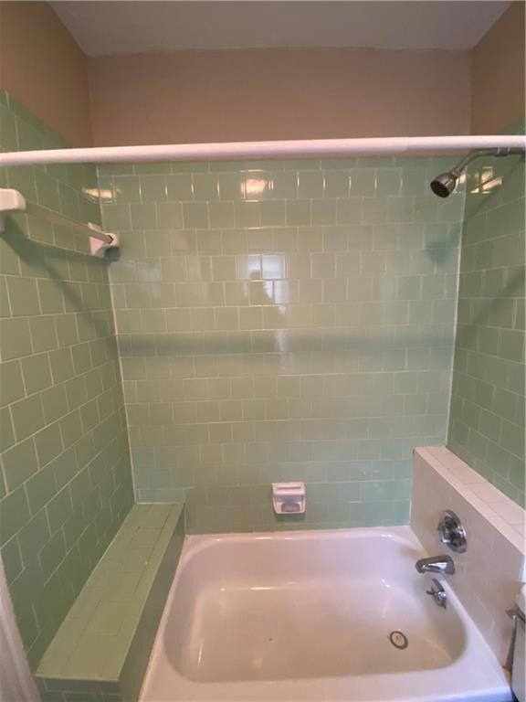 1245 Cranston St unit 2, Cranston, RI 02920 - photo 7