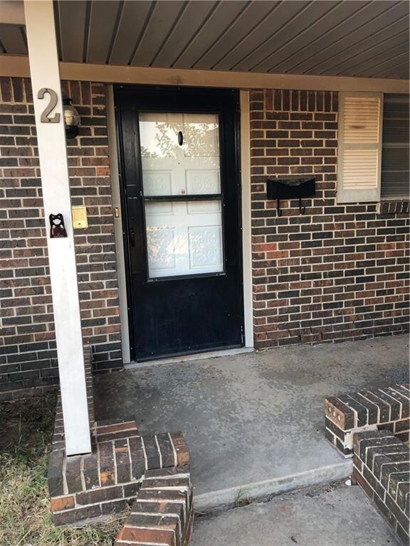 Covered entryway. Room for outdoor seating.