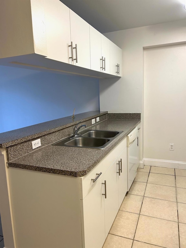 450 S Park Rd unit 5104, Hollywood, FL 33021 - photo 3