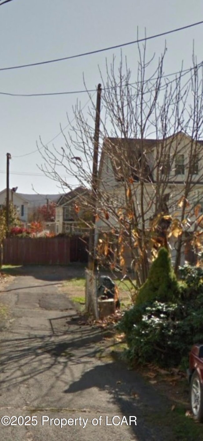 150 Willow St, Plymouth, PA 18651 - photo 3