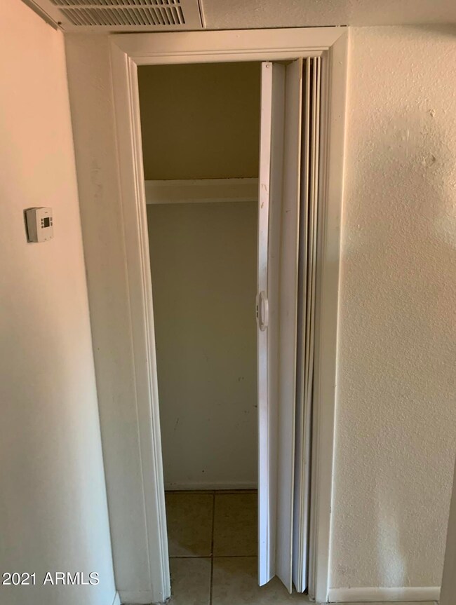 1062 N July Cir unit 1064, Mesa, AZ 85203 - photo 5