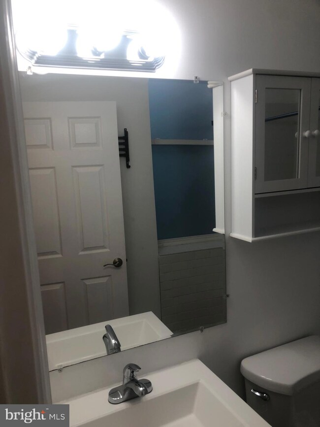 120 E Main St unit 8, Norristown, PA 19401 - photo 4