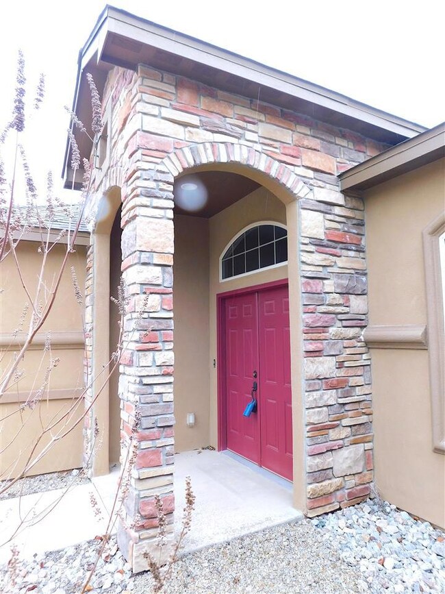 803 Shiprock, Alamogordo, NM 88310 - photo 2