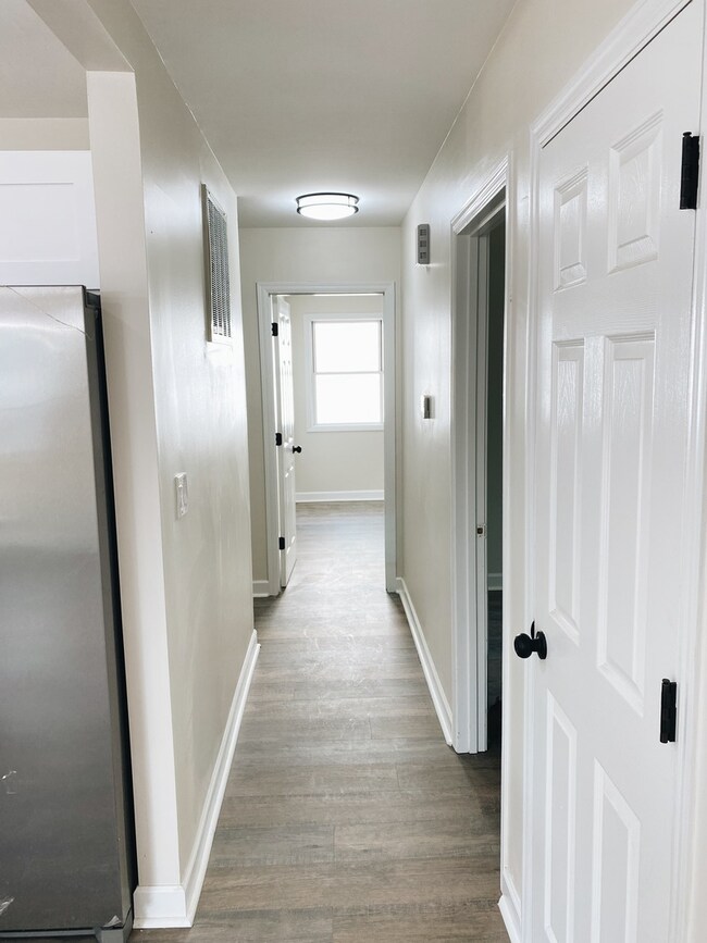 2114 Horeb Ave, Zion, IL 60099 - photo 7