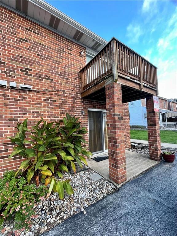 717 N Saint Elmo St unit 6, Allentown, PA 18104 - photo 2