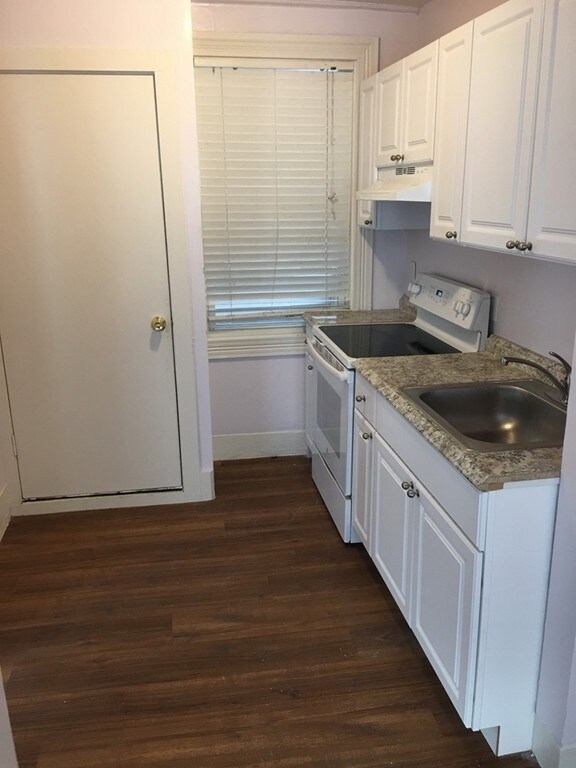 15 Loring St unit 2, Lawrence, MA 01843 - photo 3