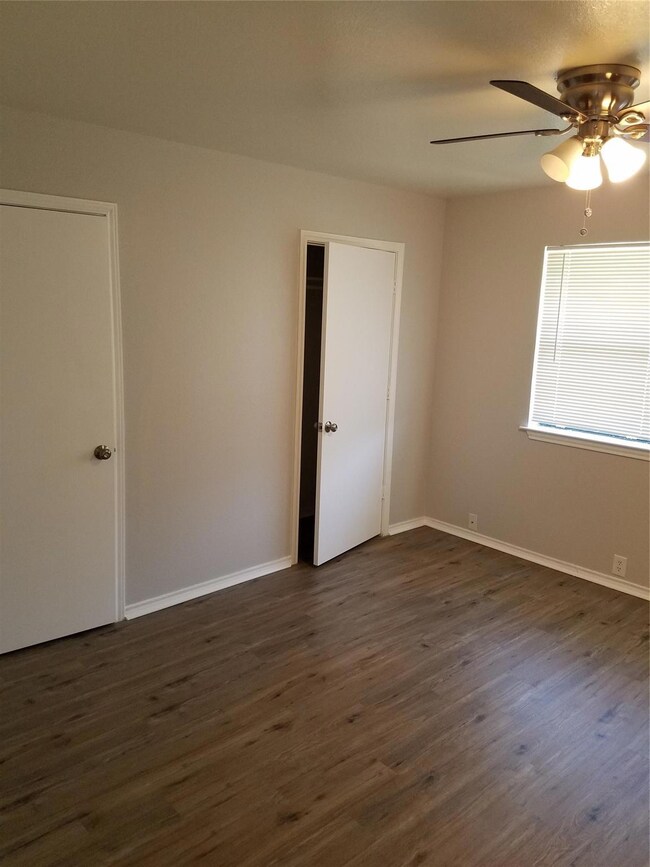 2104 & 201 Lucas & Joyce St, Weatherford, TX 76085 - photo 4