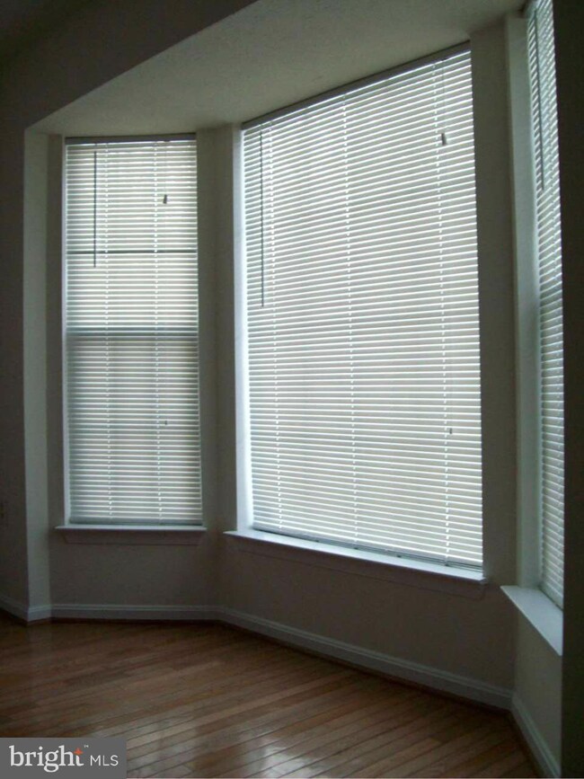 2317 S Hampton Dr, Bryans Road, MD 20616 - photo 3