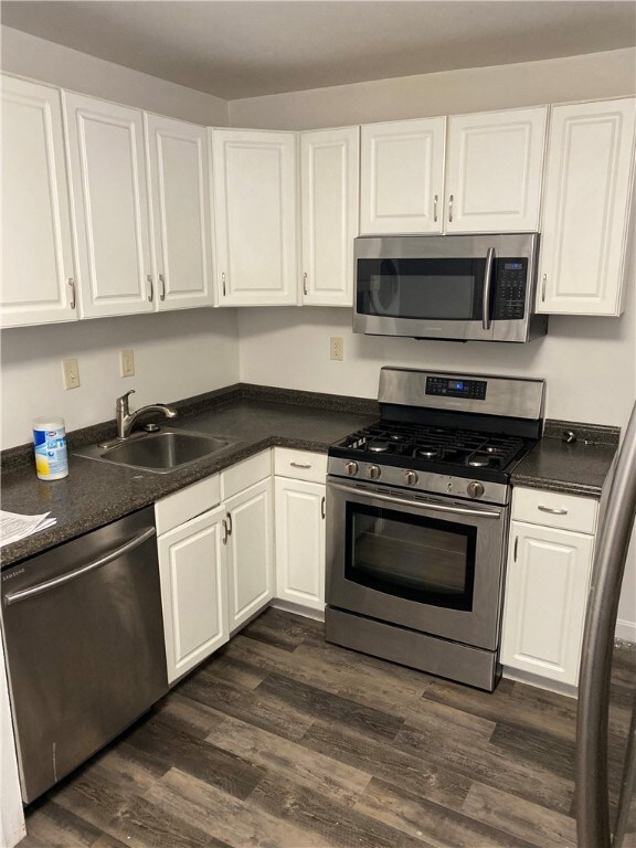 1815 Fox Way, Pittsburgh, PA 15203 - photo 3