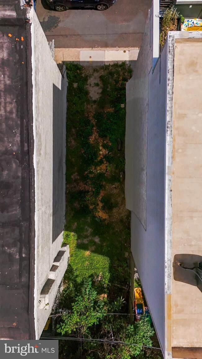 1240 N Hollywood St, Philadelphia, PA 19121 - photo 4