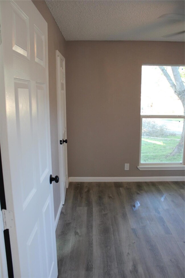 6600 Andora Ave, Fort Worth, TX 76133 - photo 7