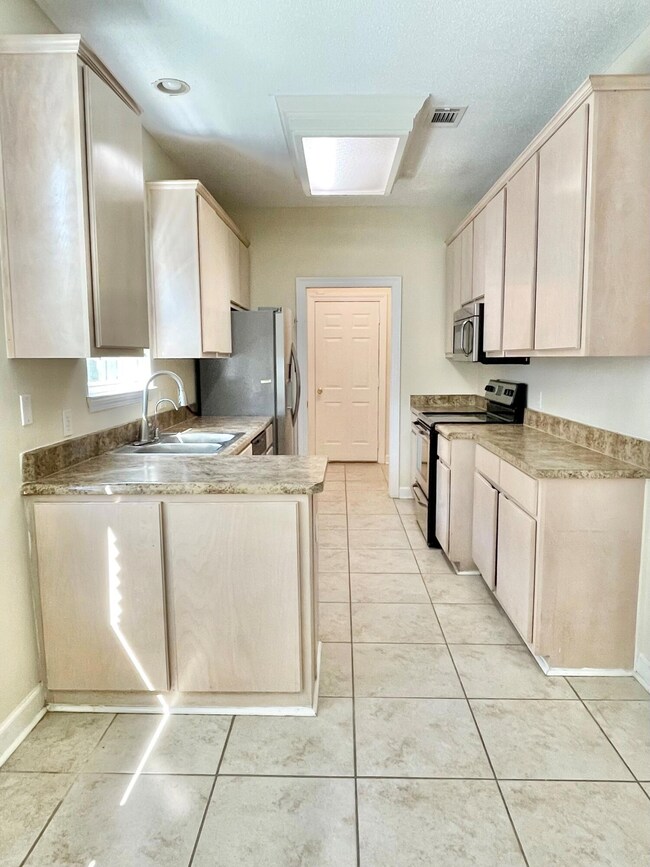 Kitchen 2