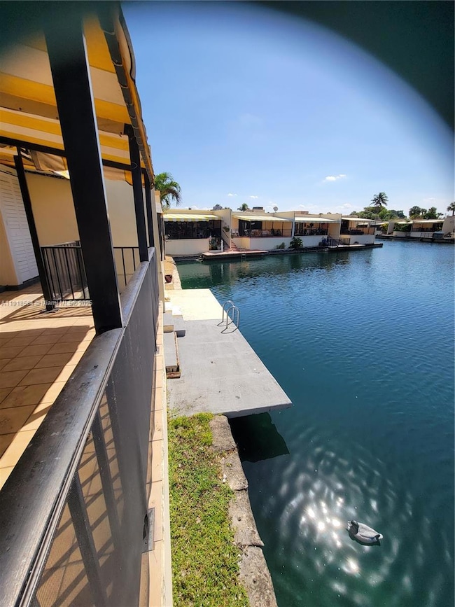 15504 Sharpecroft Dr, Hialeah, FL 33014 - photo 4