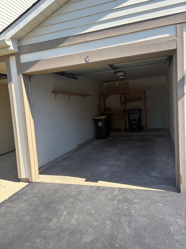 230 Wethington Dr unit C, Wauconda, IL 60084 - photo 2