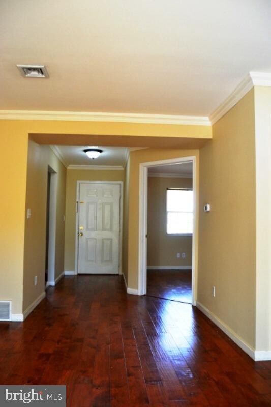 1032 W Foxcroft Dr, Camp Hill, PA 17011 - photo 2