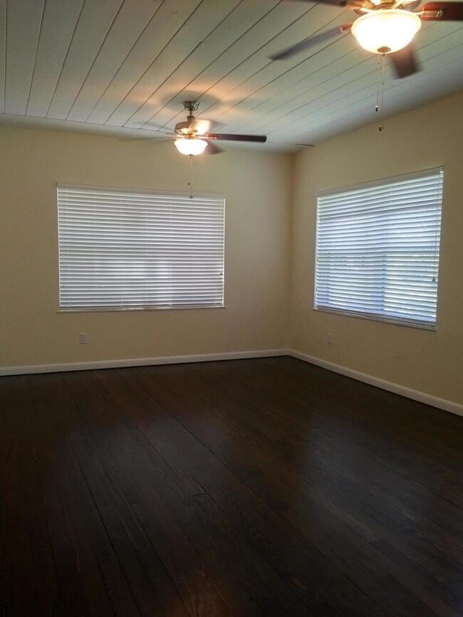 Kitchen Family room
