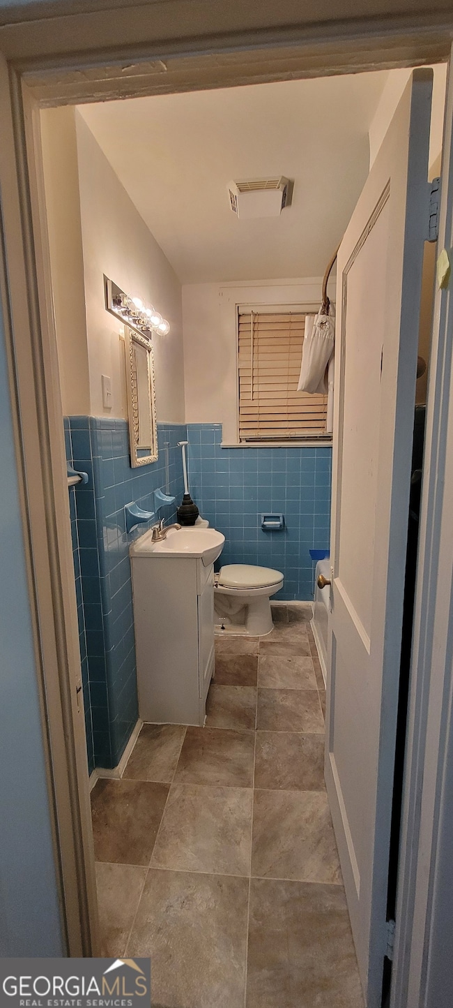 651 W 42nd St, Savannah, GA 31415 - photo 7