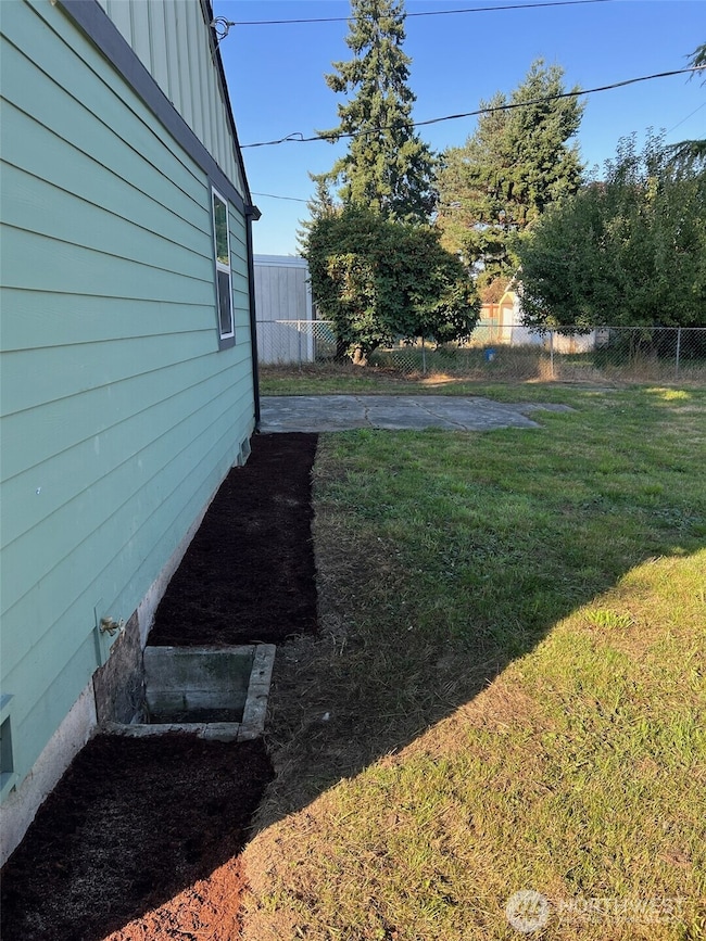 915 E 52nd St, Tacoma, WA 98404 - photo 2