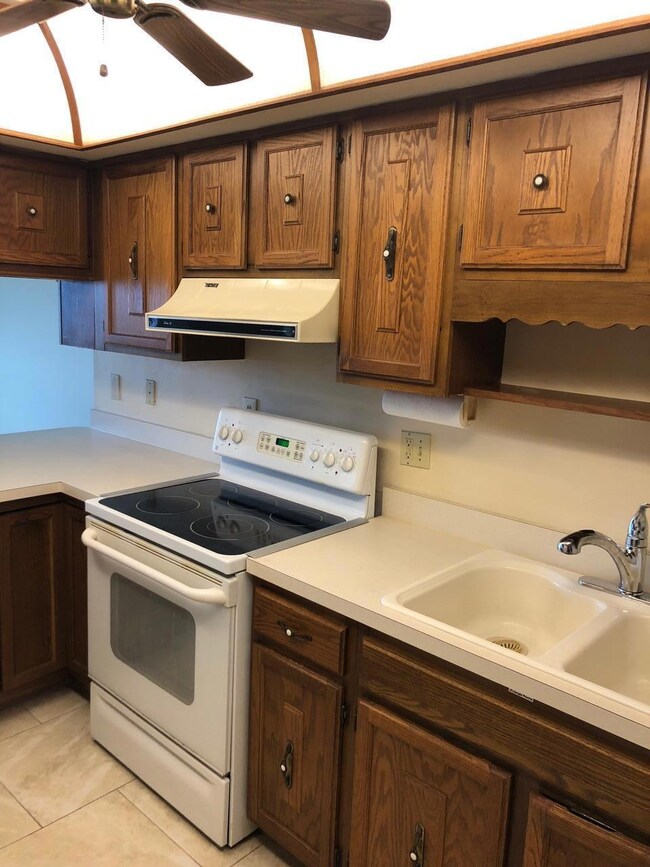 One Fifteen River Drive unit 319A, Cocoa, FL 32922 - photo 2