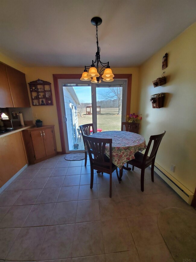 15627 Hoffman Rd, Monroeville, IN 46773 - photo 5