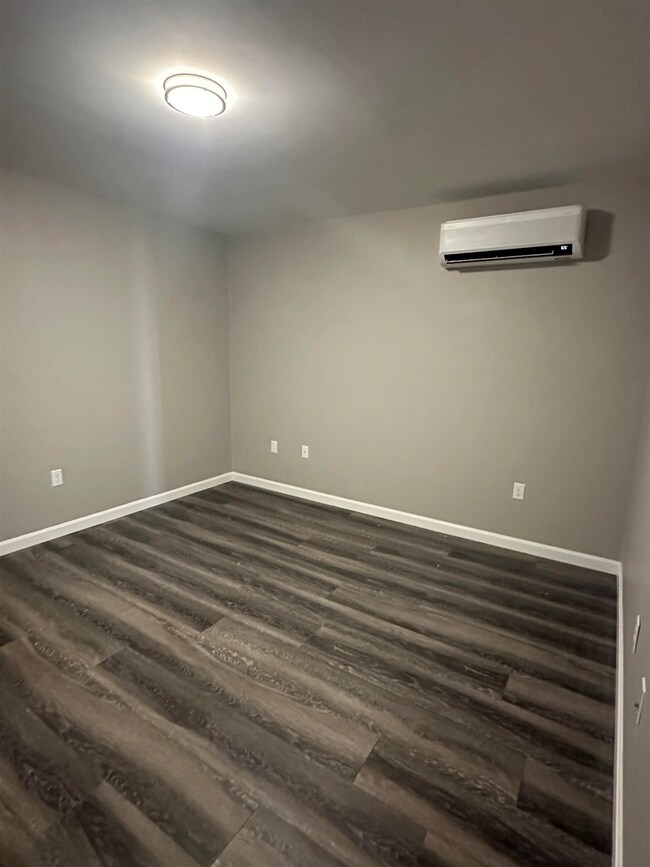 45 Monarch Way unit 204, Portsmouth, NH 03801 - photo 4